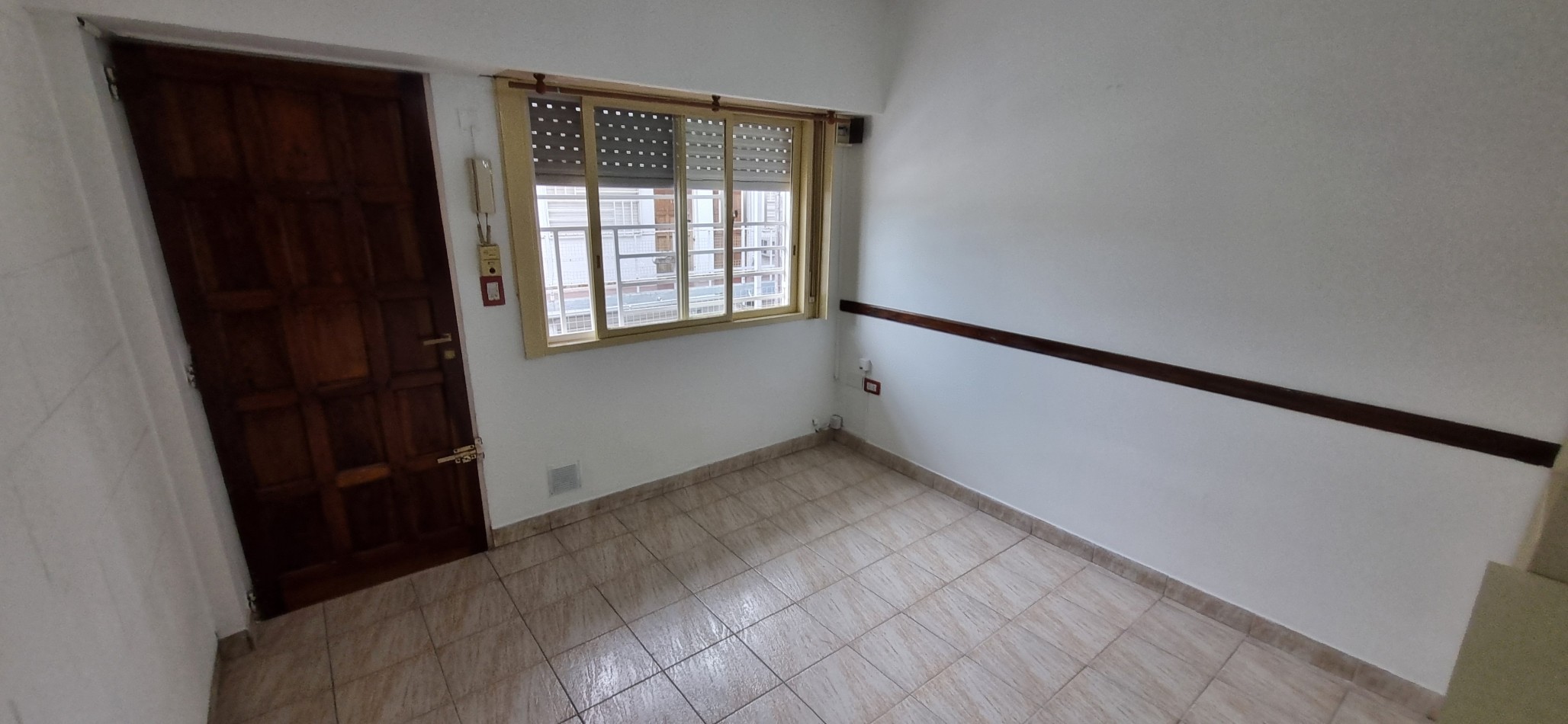 Departamento de 2 amb. en Moron Sur