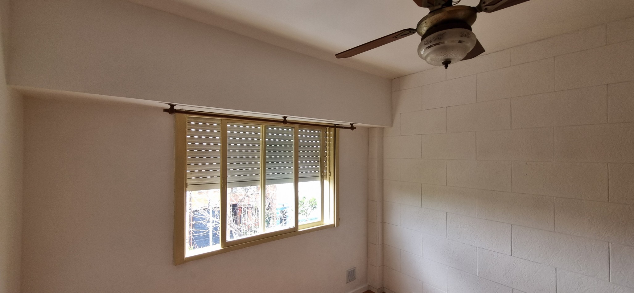 Departamento de 2 amb. en Moron Sur