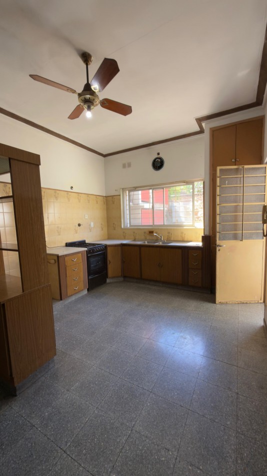 Casa en venta en Castelar Sur