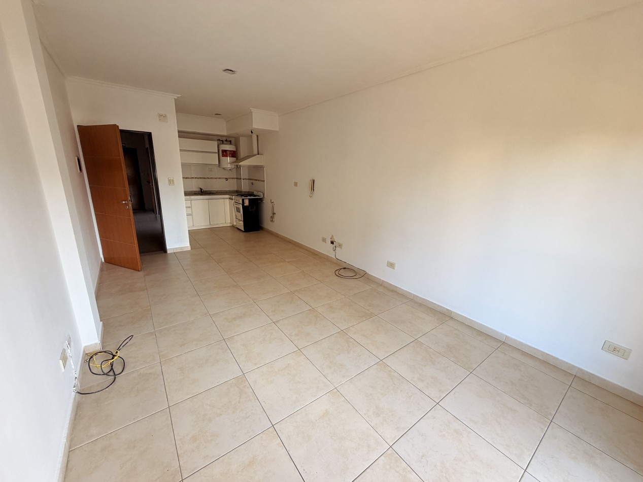 Monoambiente en alquiler en Moron Sur
