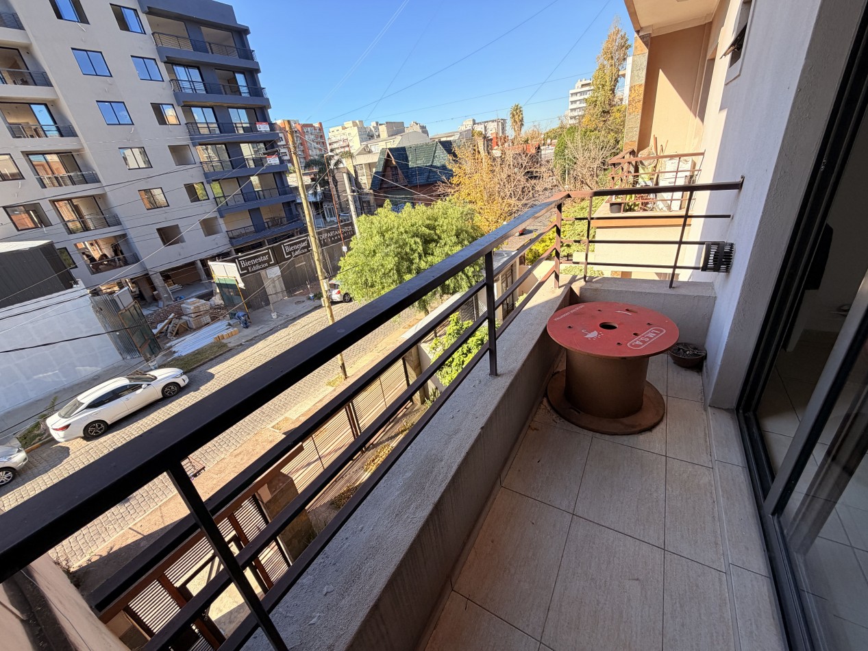 Monoambiente en alquiler en Moron Sur