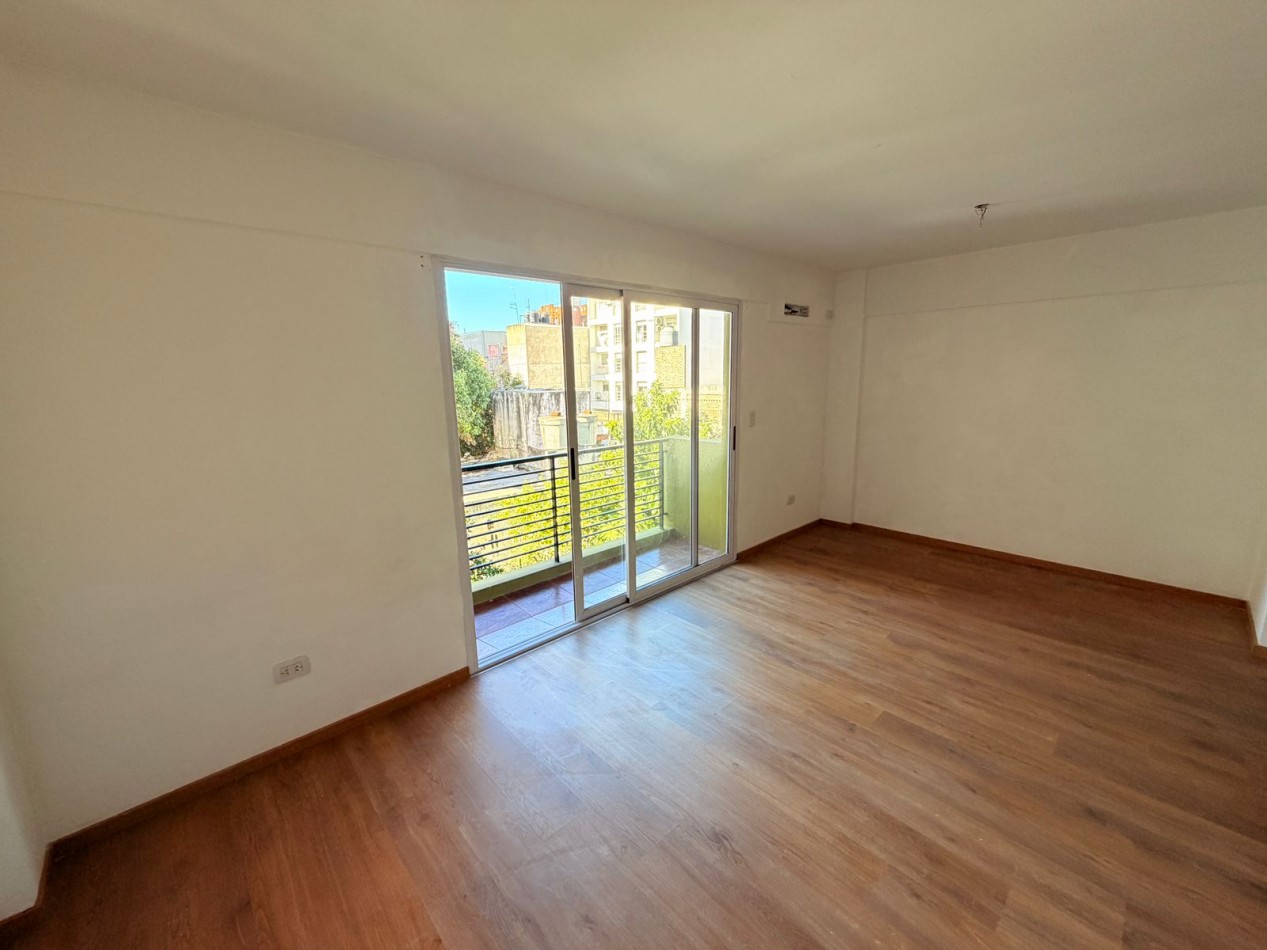 Monoambiente en alquiler en Moron Sur