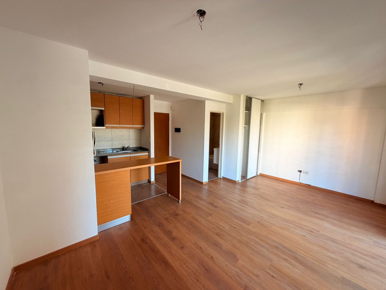 Monoambiente en alquiler en Moron Sur