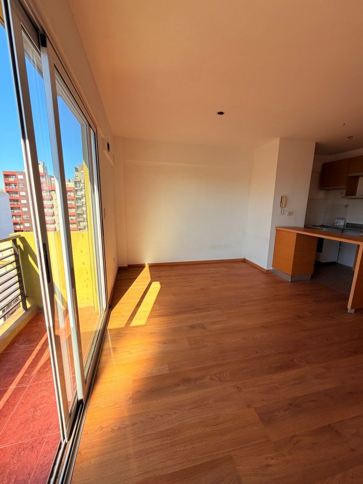 Monoambiente en alquiler en Moron Sur