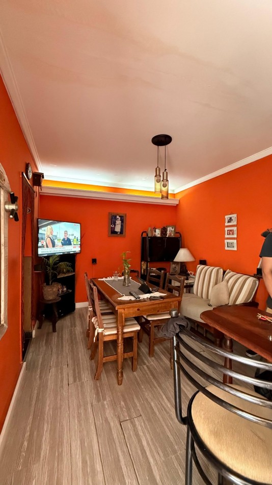 Departamento 3 Ambientes en Planta Baja con Patio en Excelente Zona de Ramos Mejia
