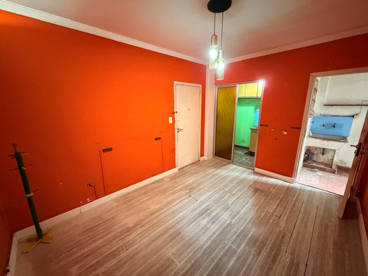 Departamento 3 Ambientes en Planta Baja con Patio en Excelente Zona de Ramos Mejia