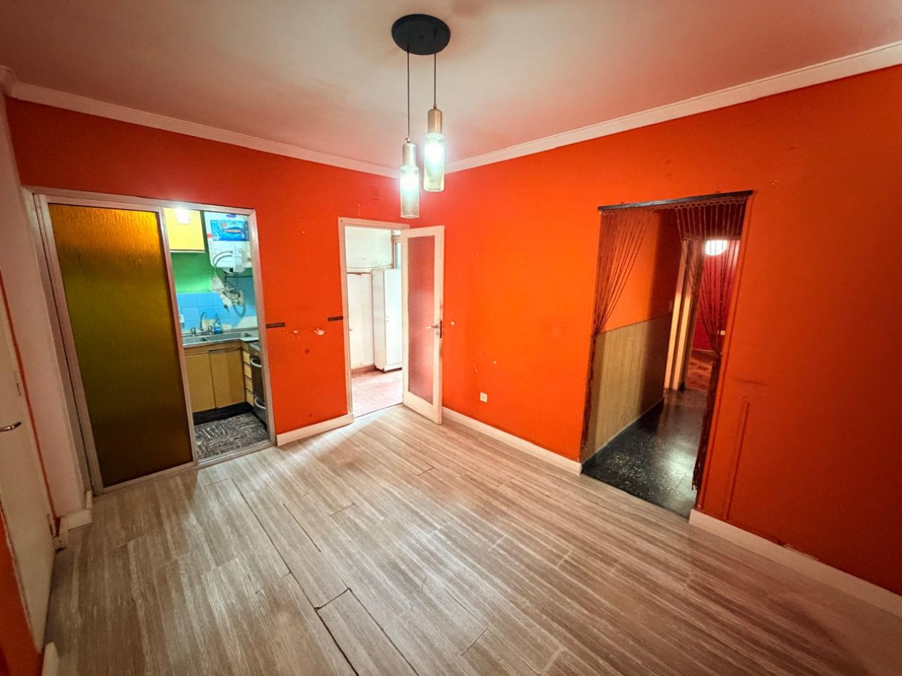 Departamento 3 Ambientes en Planta Baja con Patio en Excelente Zona de Ramos Mejia