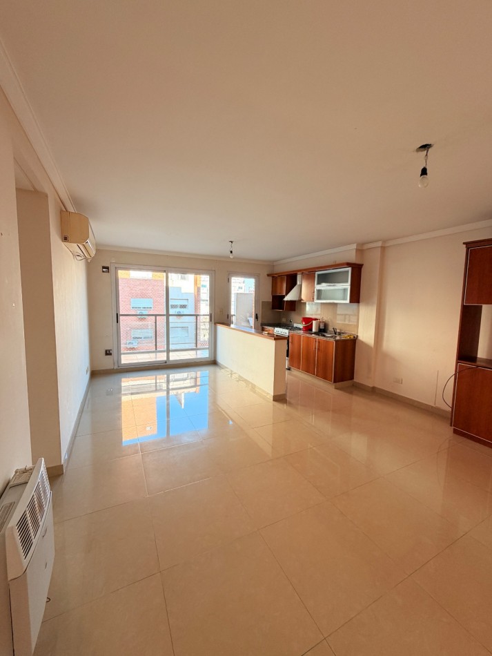 Departamento de 2 ambientes en Castelar Sur