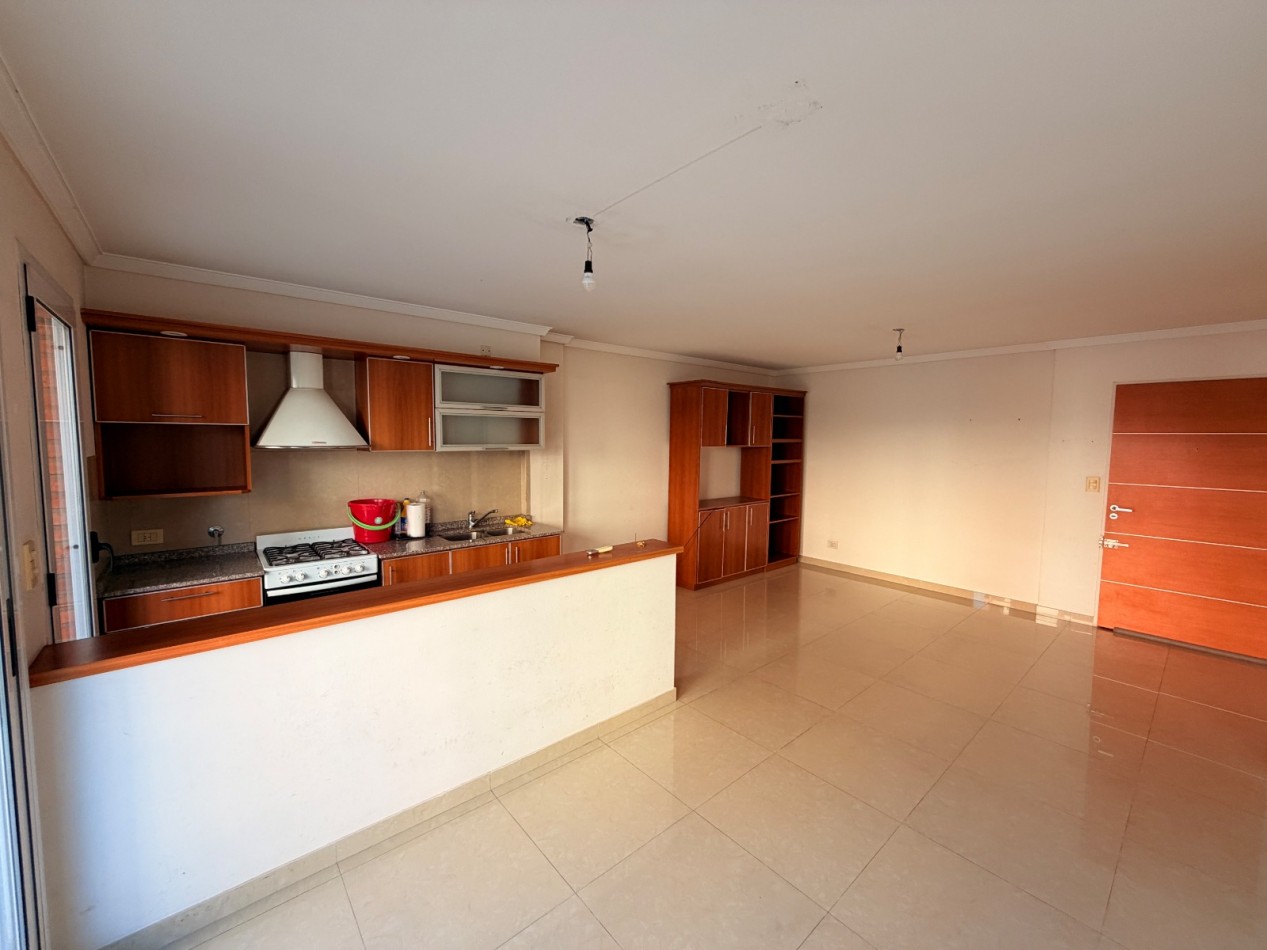 Departamento de 2 ambientes en Castelar Sur