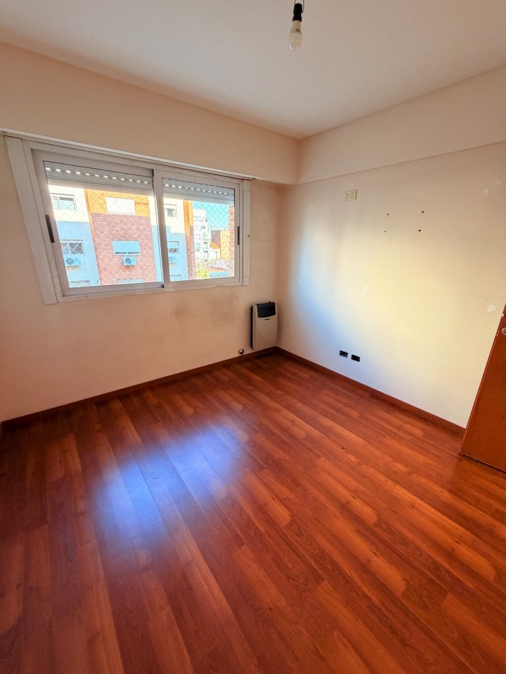Departamento de 2 ambientes en Castelar Sur