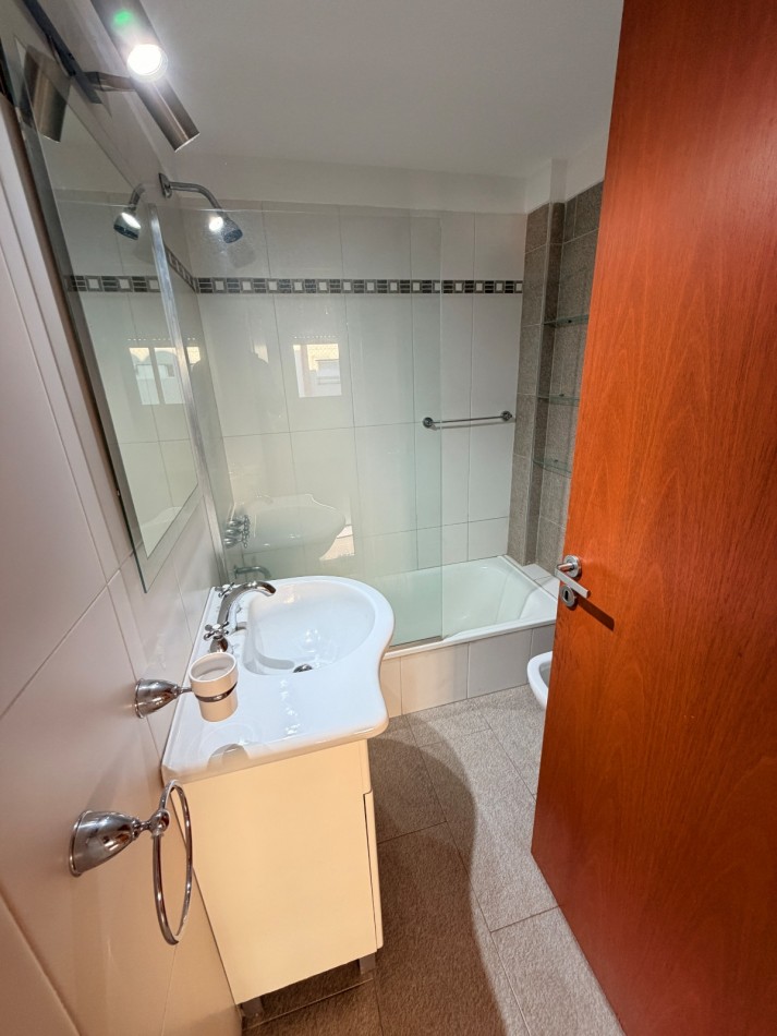 Departamento de 2 ambientes en Castelar Sur