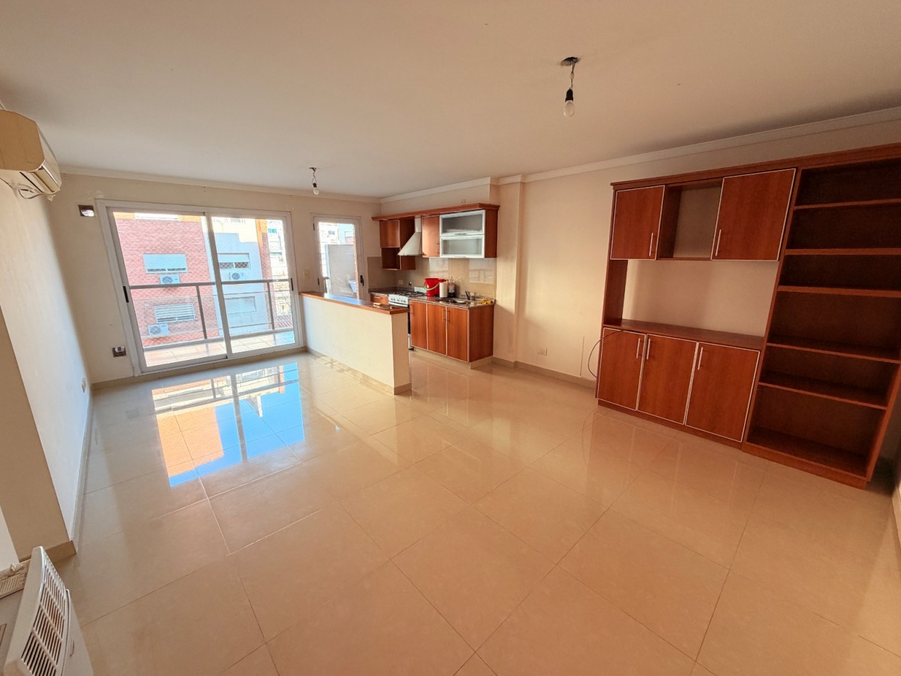 Departamento de 2 ambientes en Castelar Sur
