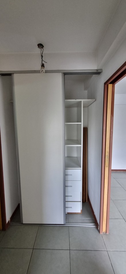 Departamento de 2 ambientes en Moron Sur