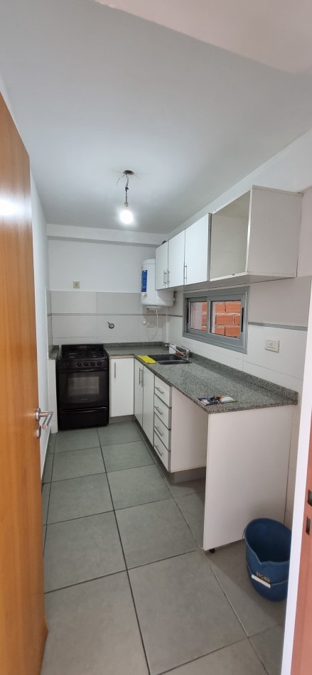 Departamento de 2 ambientes en Moron Sur