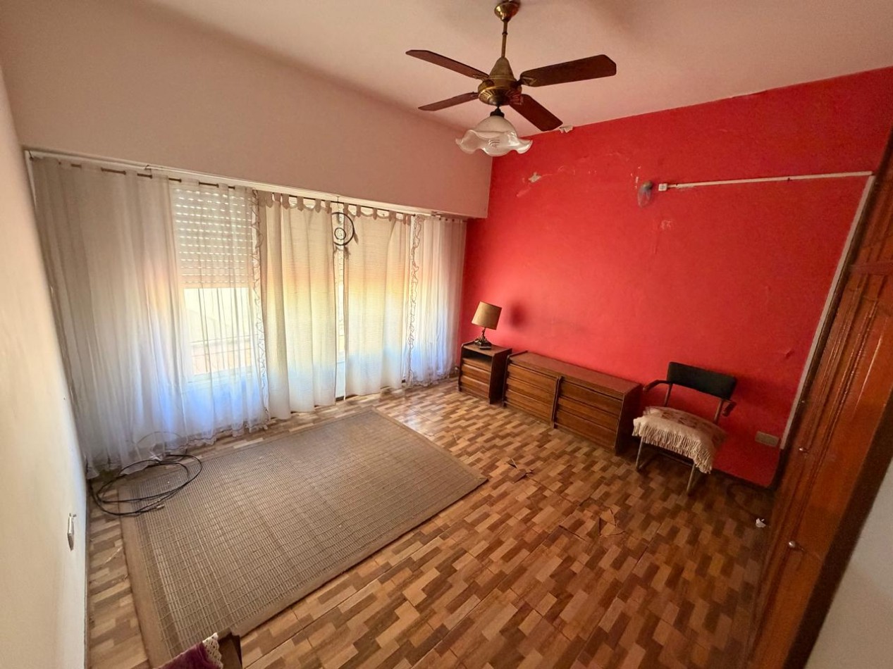 Venta de casa en Castelar Sur