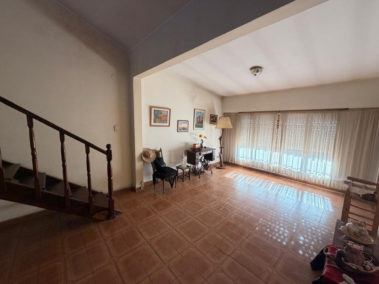 Venta de casa en Castelar Sur