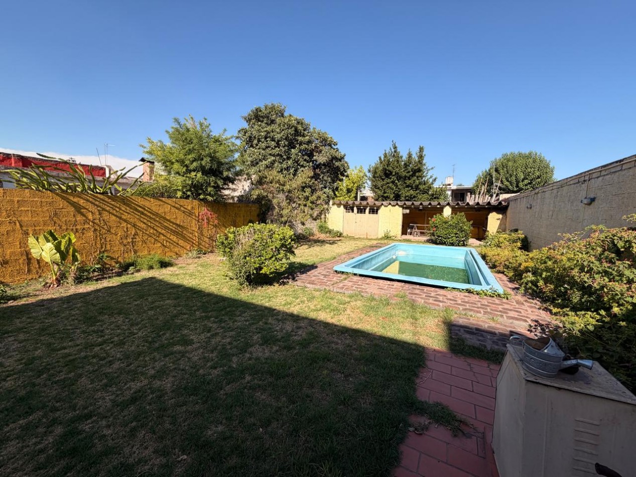 Venta de casa en Castelar Sur
