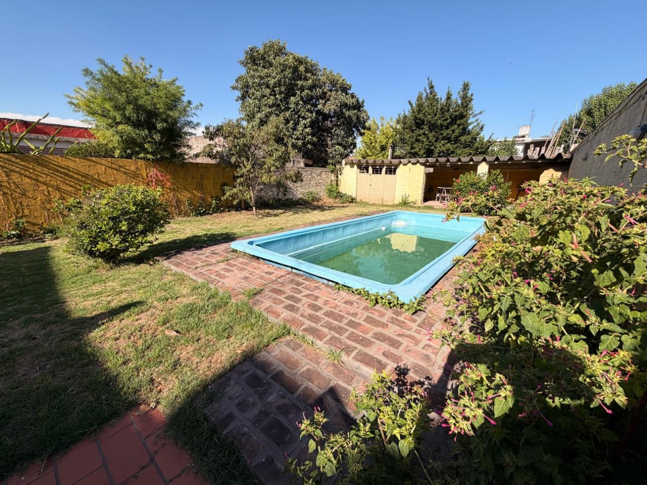 Venta de casa en Castelar Sur