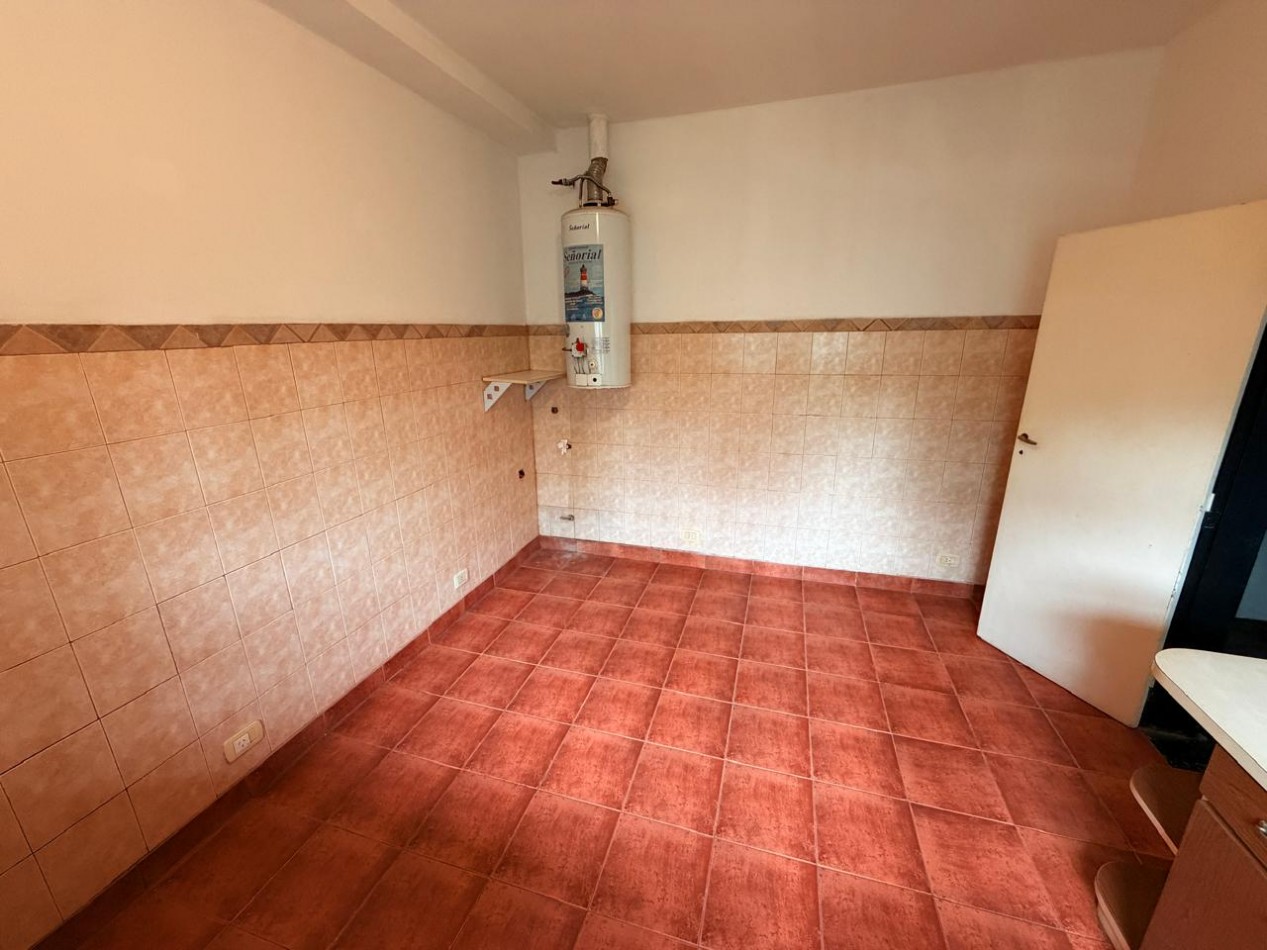 Venta de tres casas en Ituzaingo