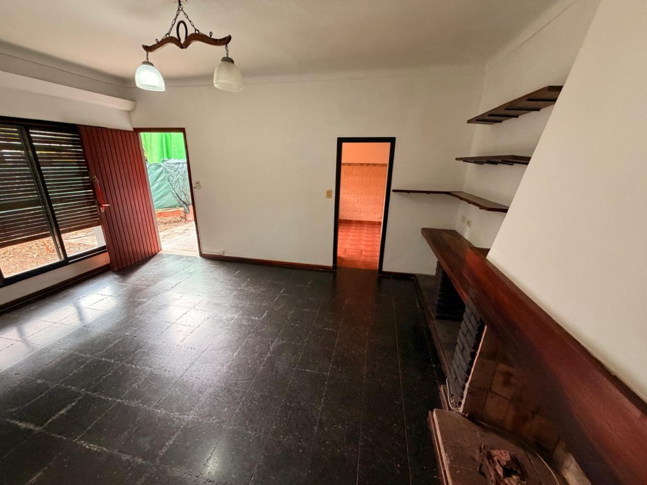 Venta de tres casas en Ituzaingo
