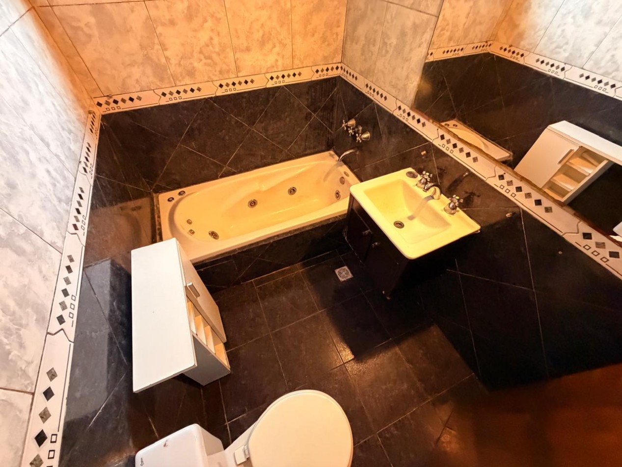 Venta de tres casas en Ituzaingo