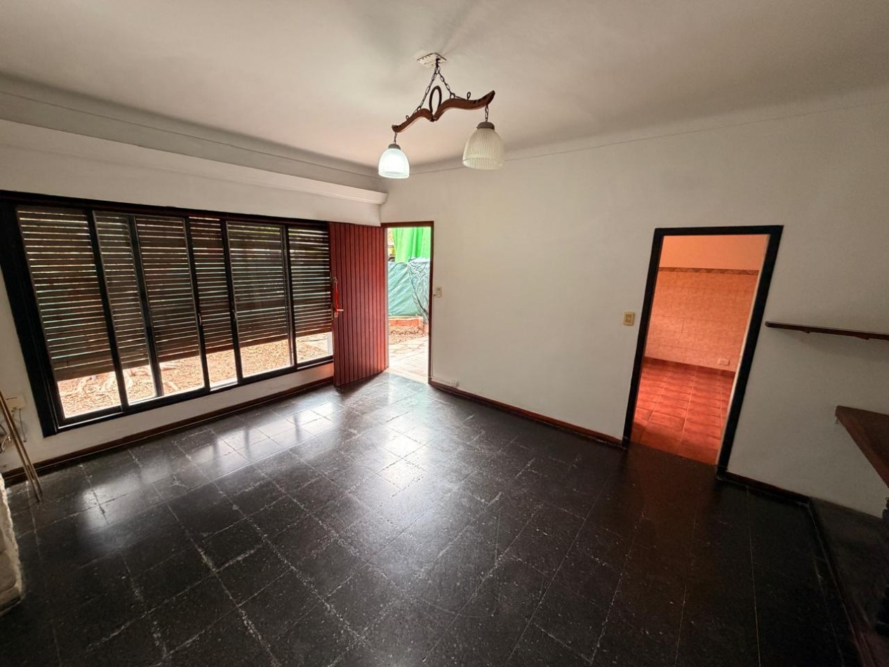 Venta de tres casas en Ituzaingo