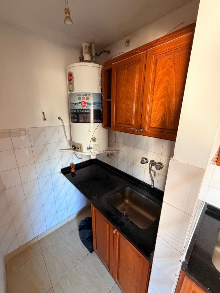 Venta tres ambientes Moron