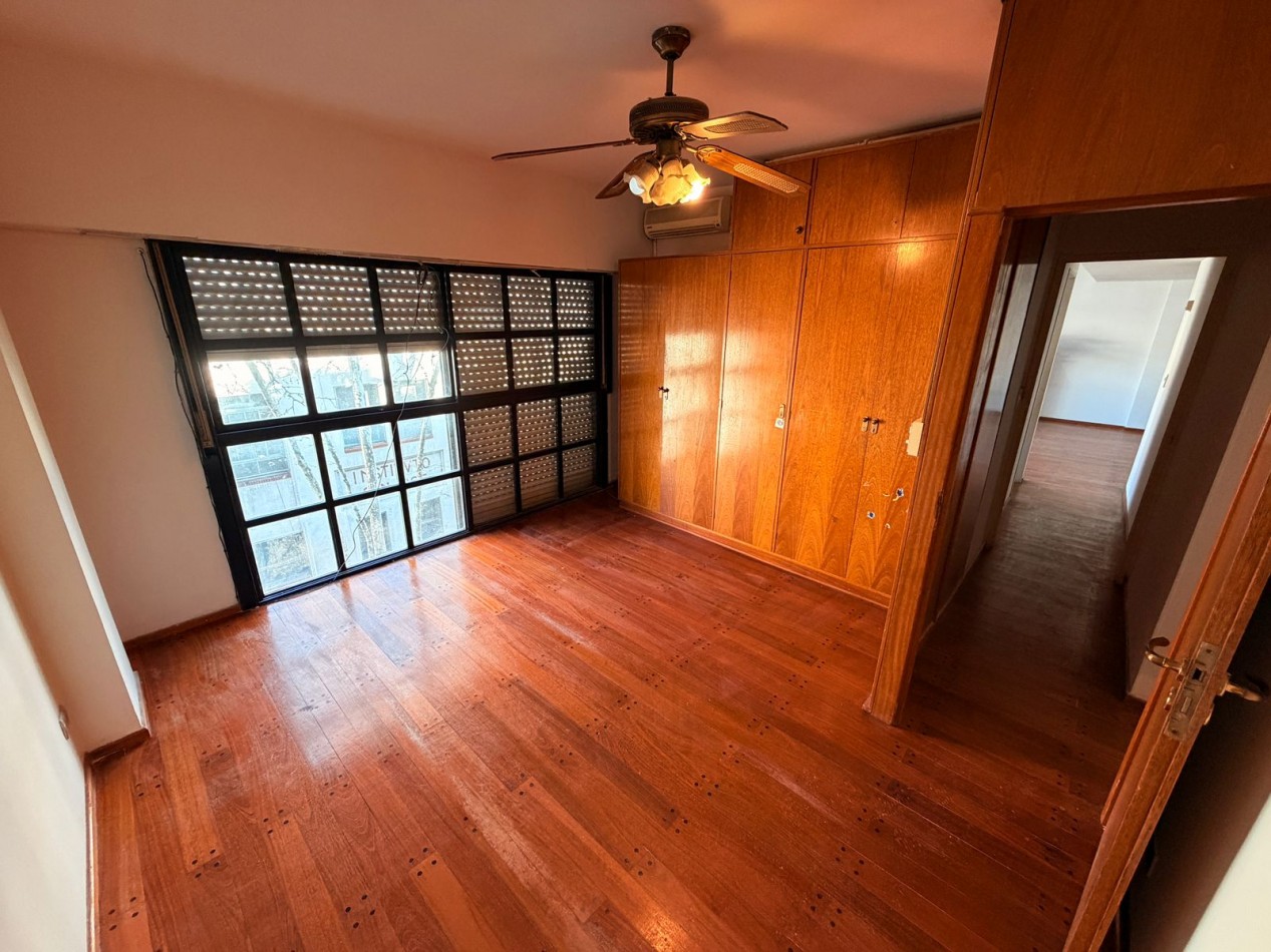 Venta tres ambientes Moron