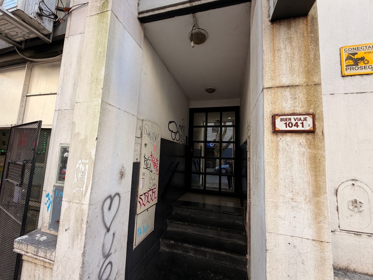 Venta tres ambientes Moron
