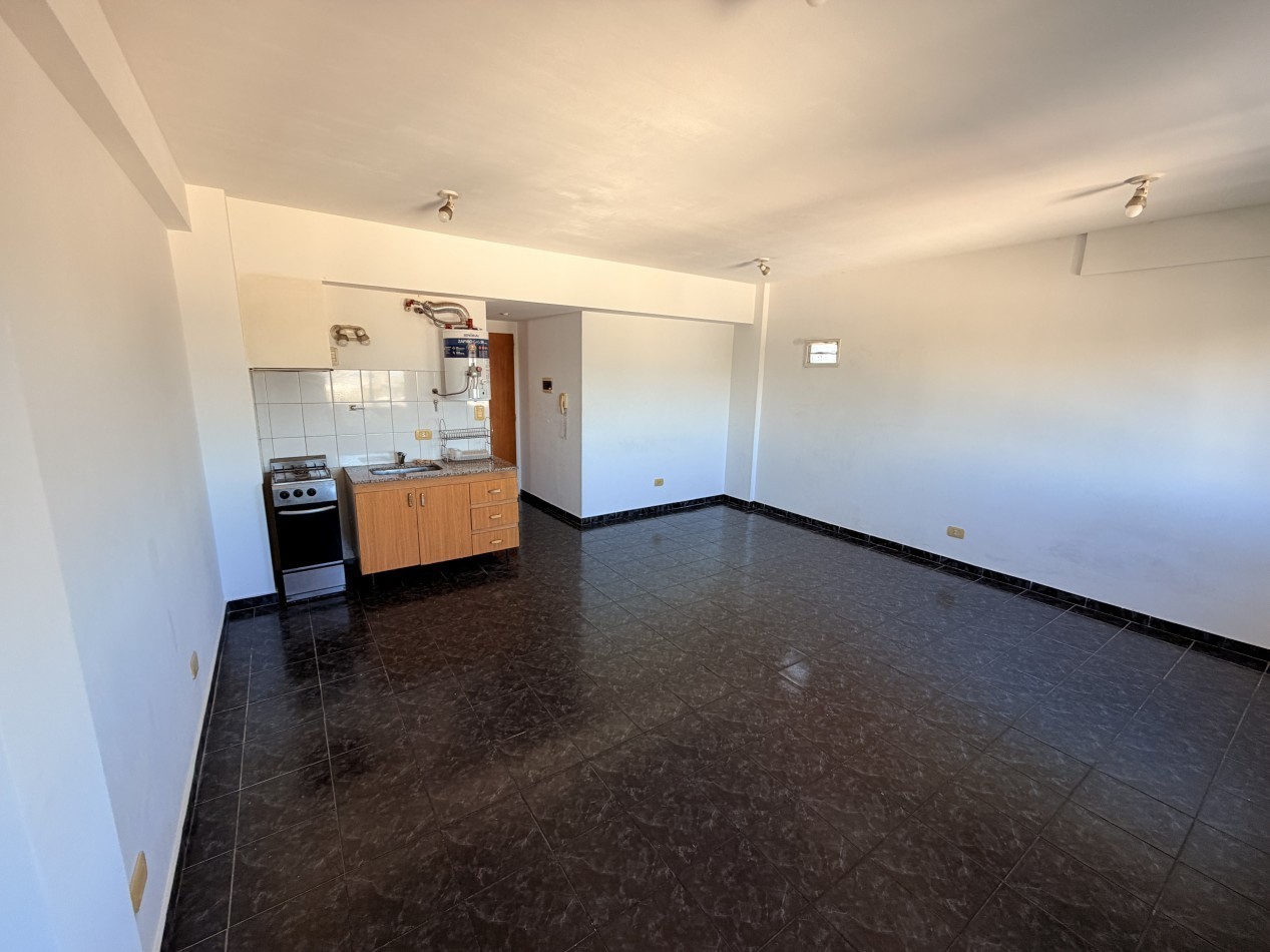 Monoambiente en alquiler en Moron Sur