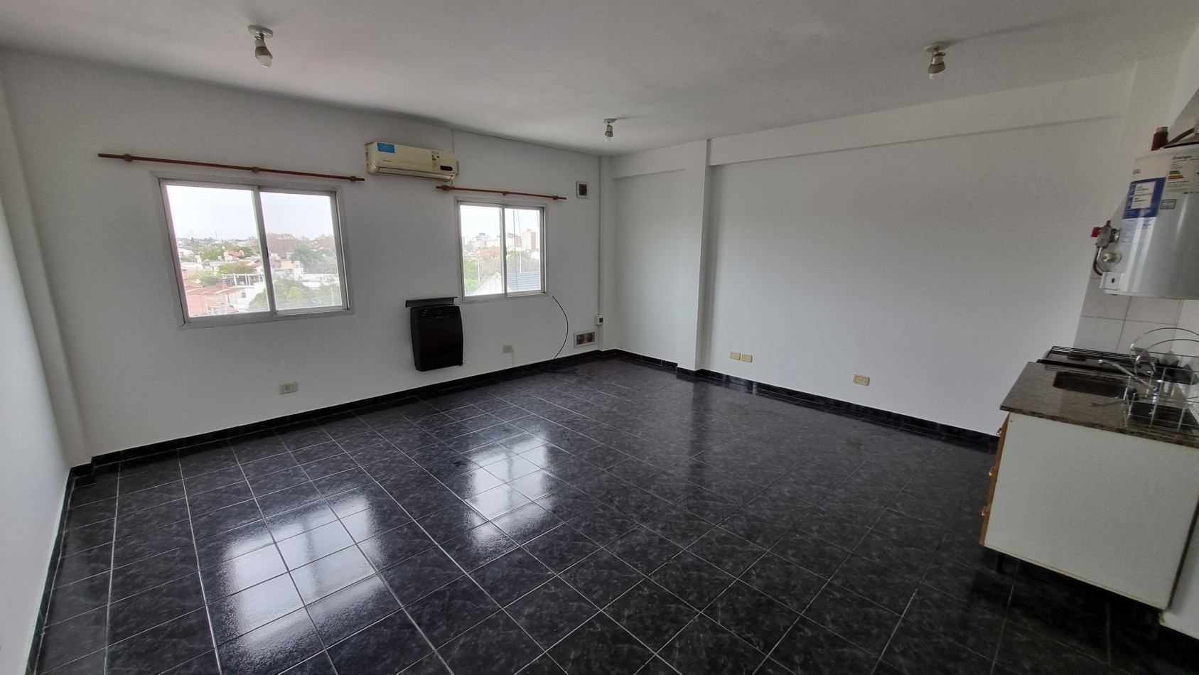 Monoambiente en alquiler en Moron Sur