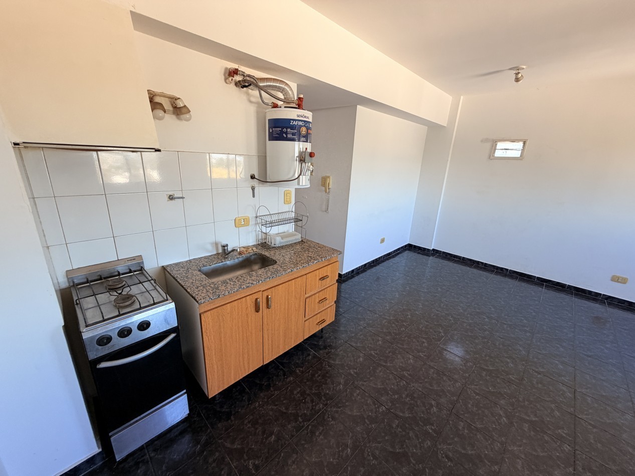 Monoambiente en alquiler en Moron Sur