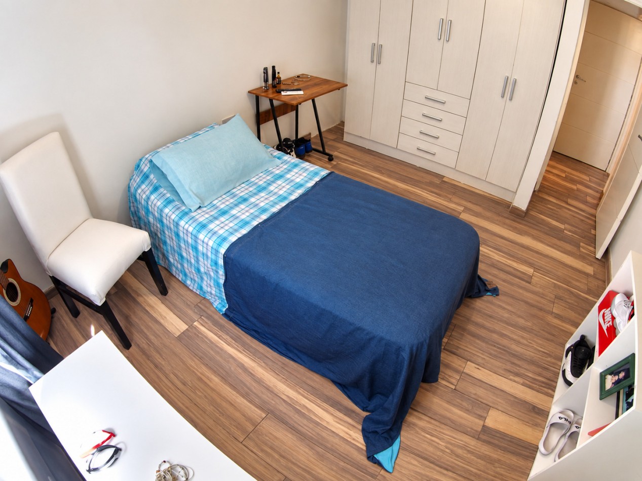 Casa reciclada con pileta, parrilla y cochera cubierta | Ituzaingo Norte 