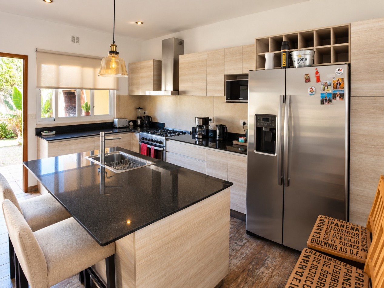 Casa reciclada con pileta, parrilla y cochera cubierta | Ituzaingo Norte 