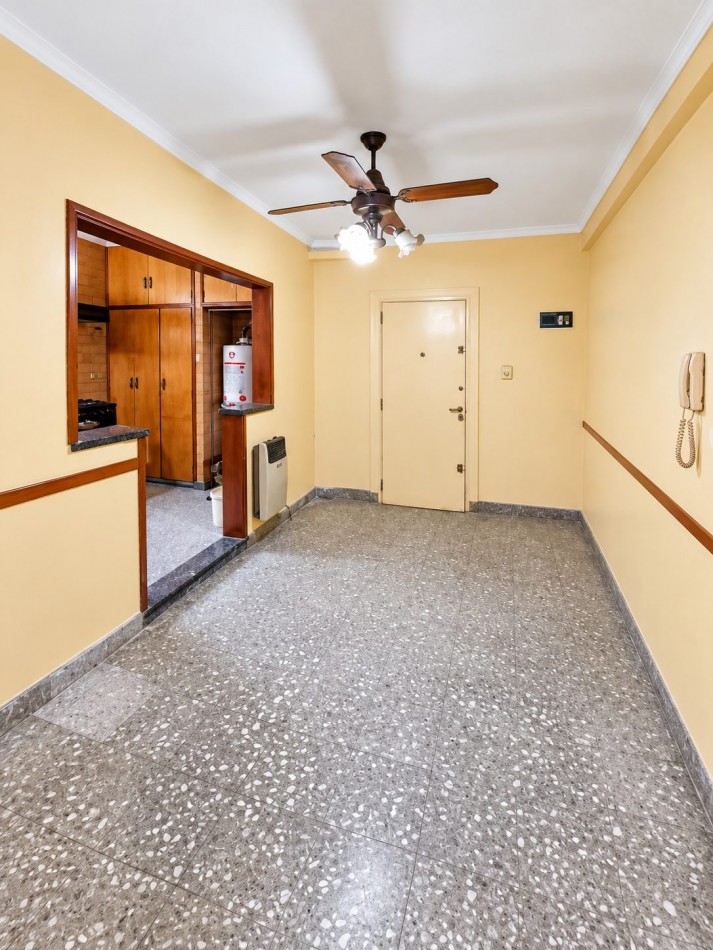 Departamento de 3 ambientes con cochera cubierta en Ramos Mejia