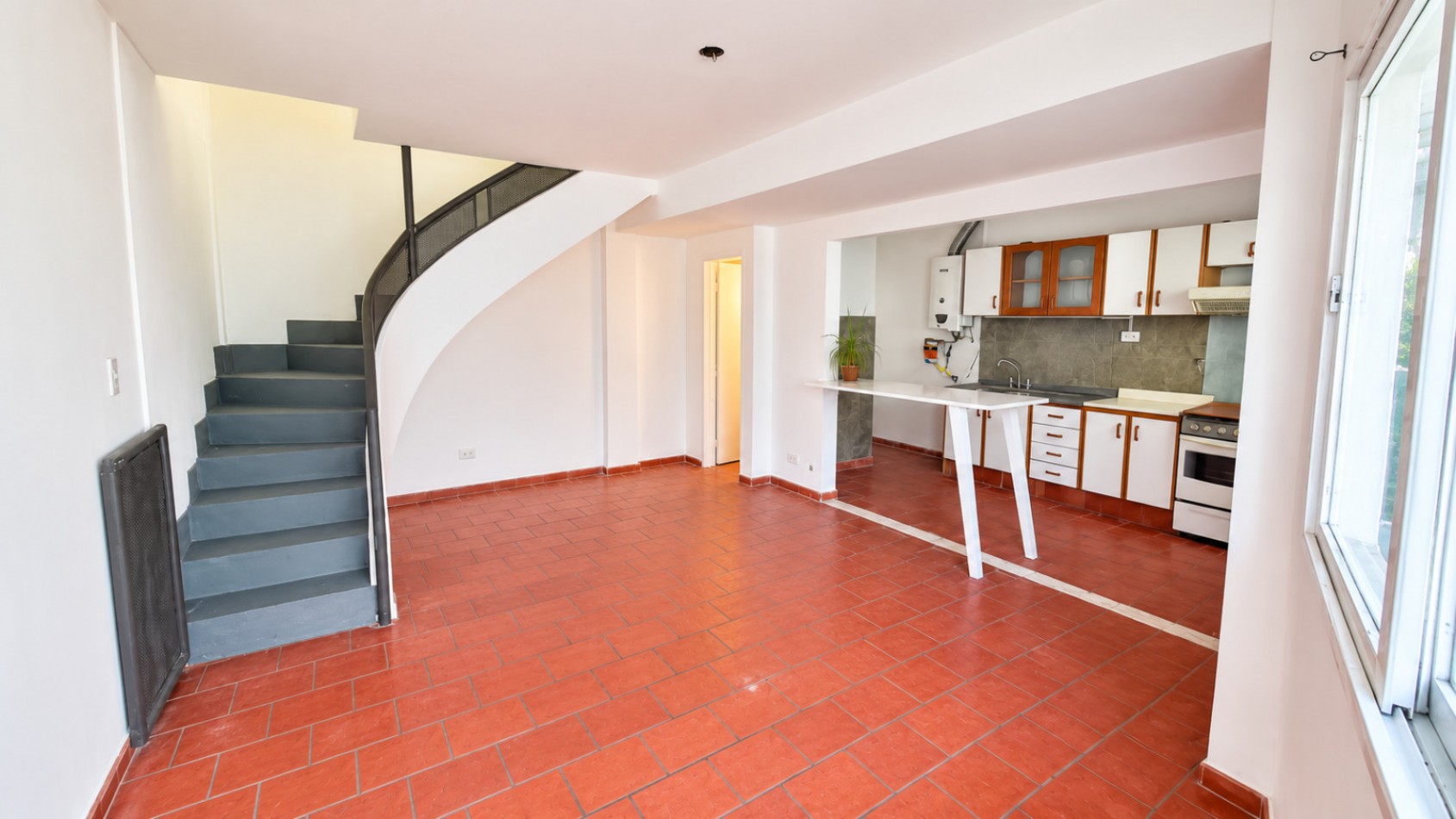 Duplex de 3 ambientes en Castelar Norte