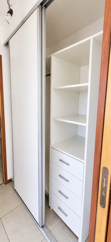 Departamento de 2 ambientes en Moron Sur