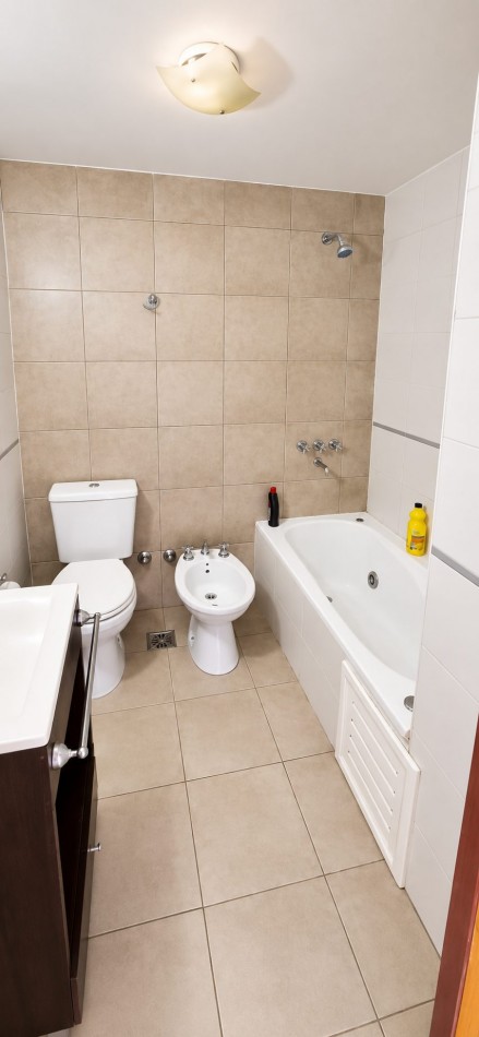 Departamento de 2 ambientes en Moron Sur