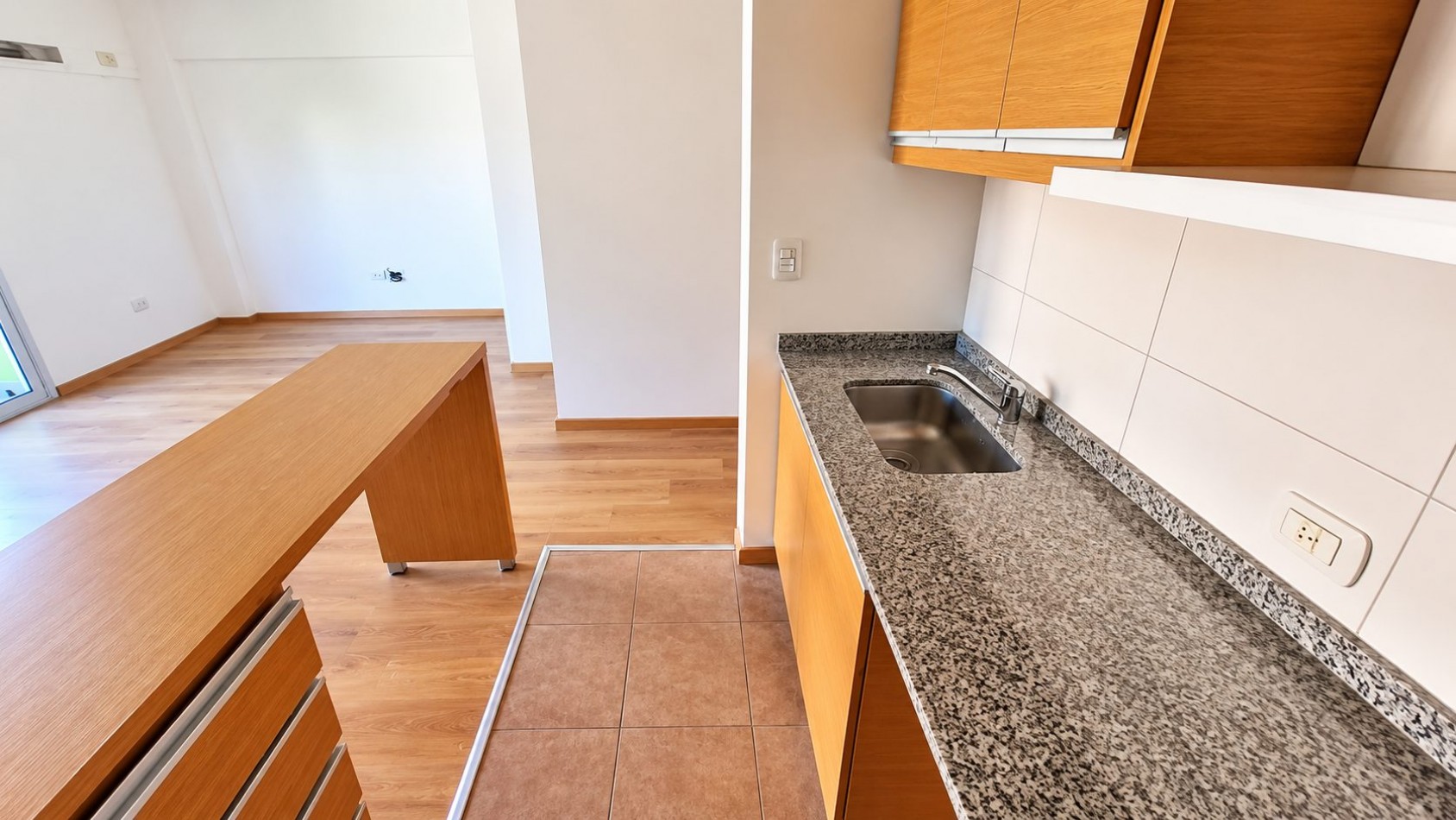 Monoambiente en alquiler en Moron Sur
