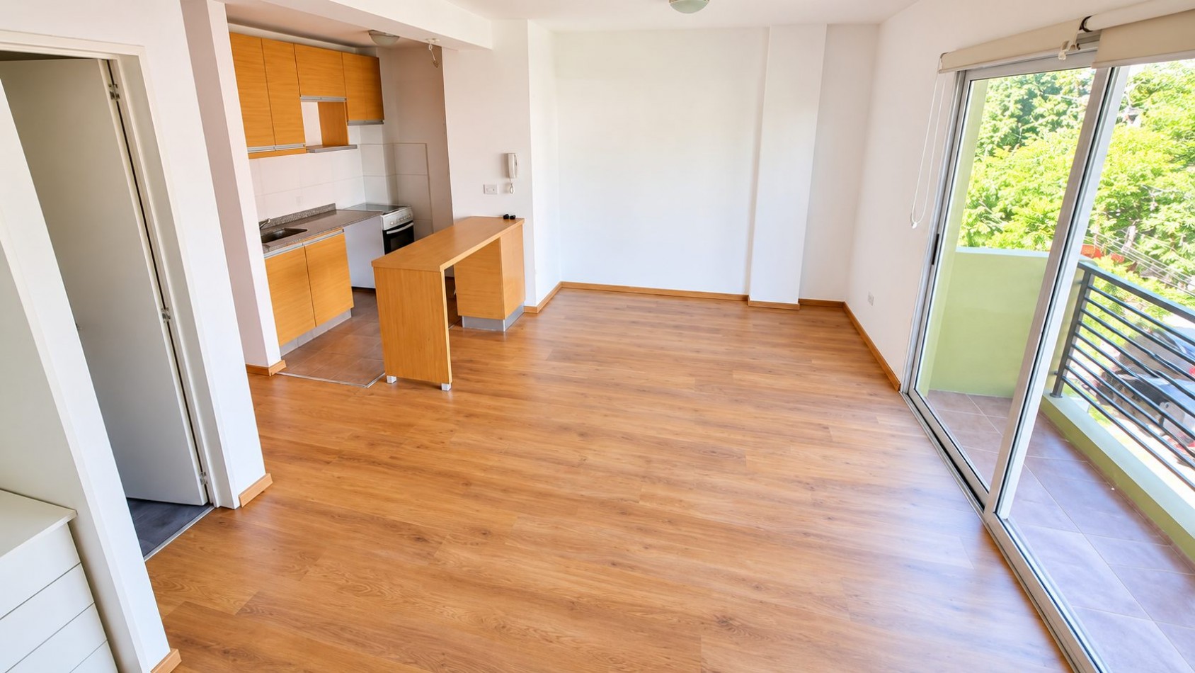 Monoambiente en alquiler en Moron Sur