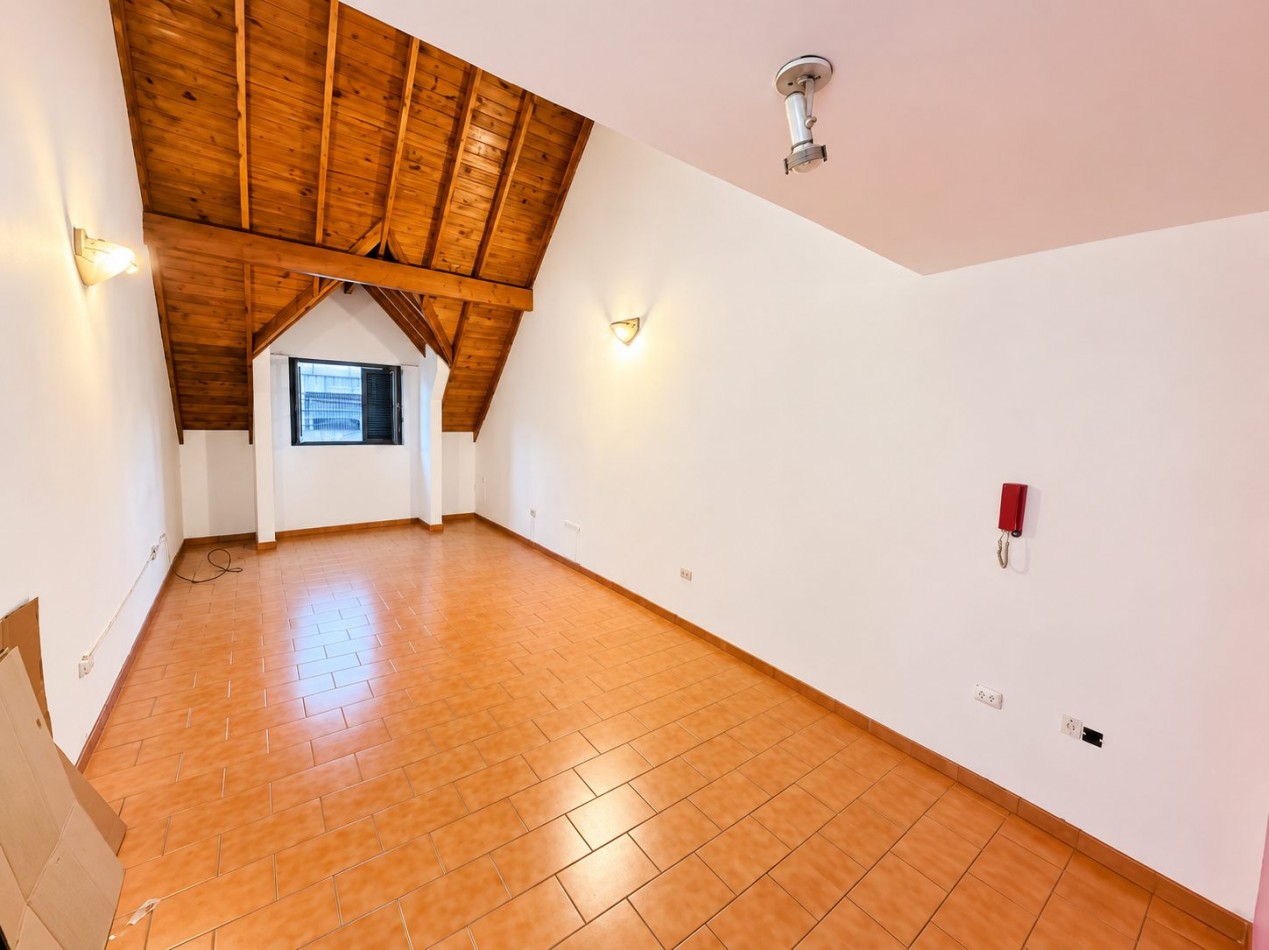 Monoambiente en alquiler para uso profesional en Castelar Norte