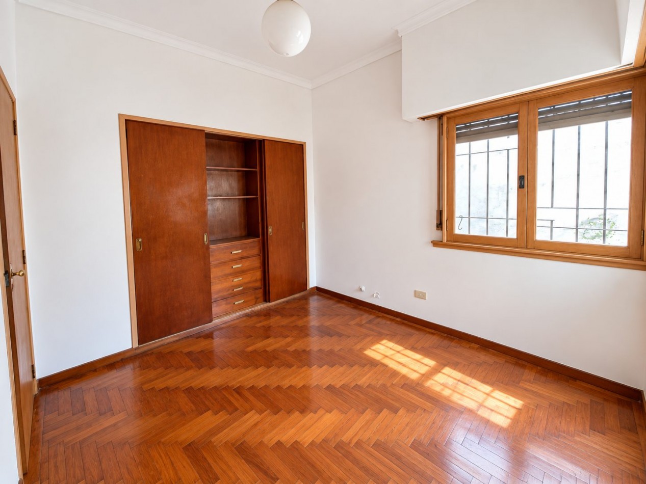 Casa en venta en Castelar Sur