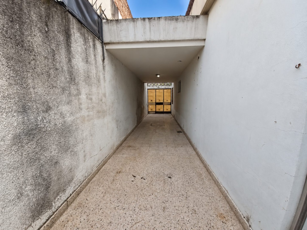 Casa en venta en Castelar Sur