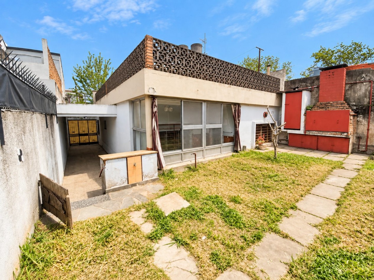 Casa en venta en Castelar Sur