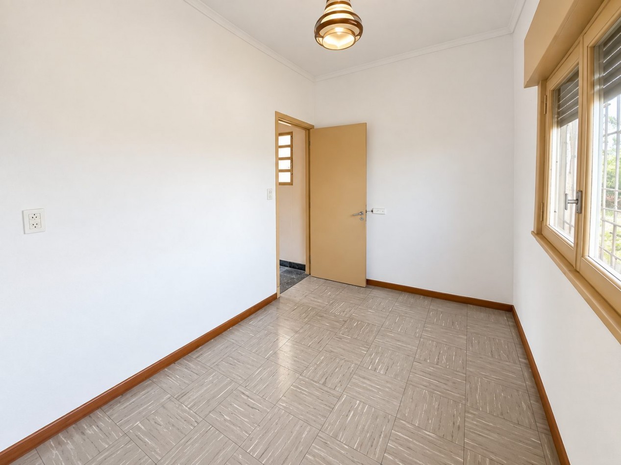 Casa en venta en Castelar Sur