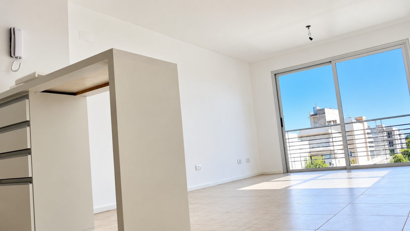 Monoambiente en venta en Castelar Sur- Apto credito