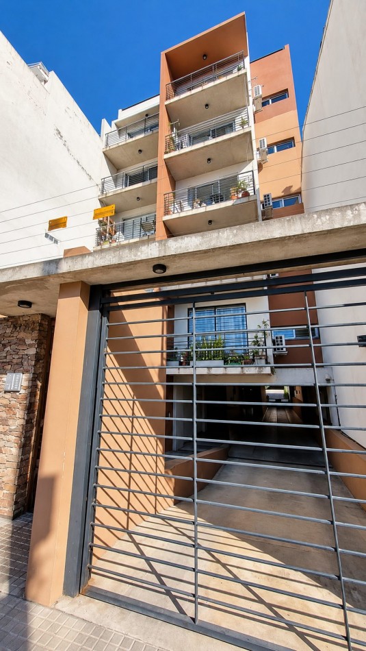 Monoambiente en venta en Castelar Sur- Apto credito
