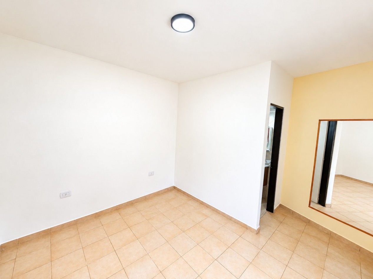 Departamento de 2 ambientes en alquiler en Moron Sur