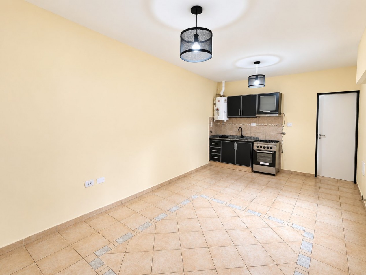 Departamento de 2 ambientes en alquiler en Moron Sur