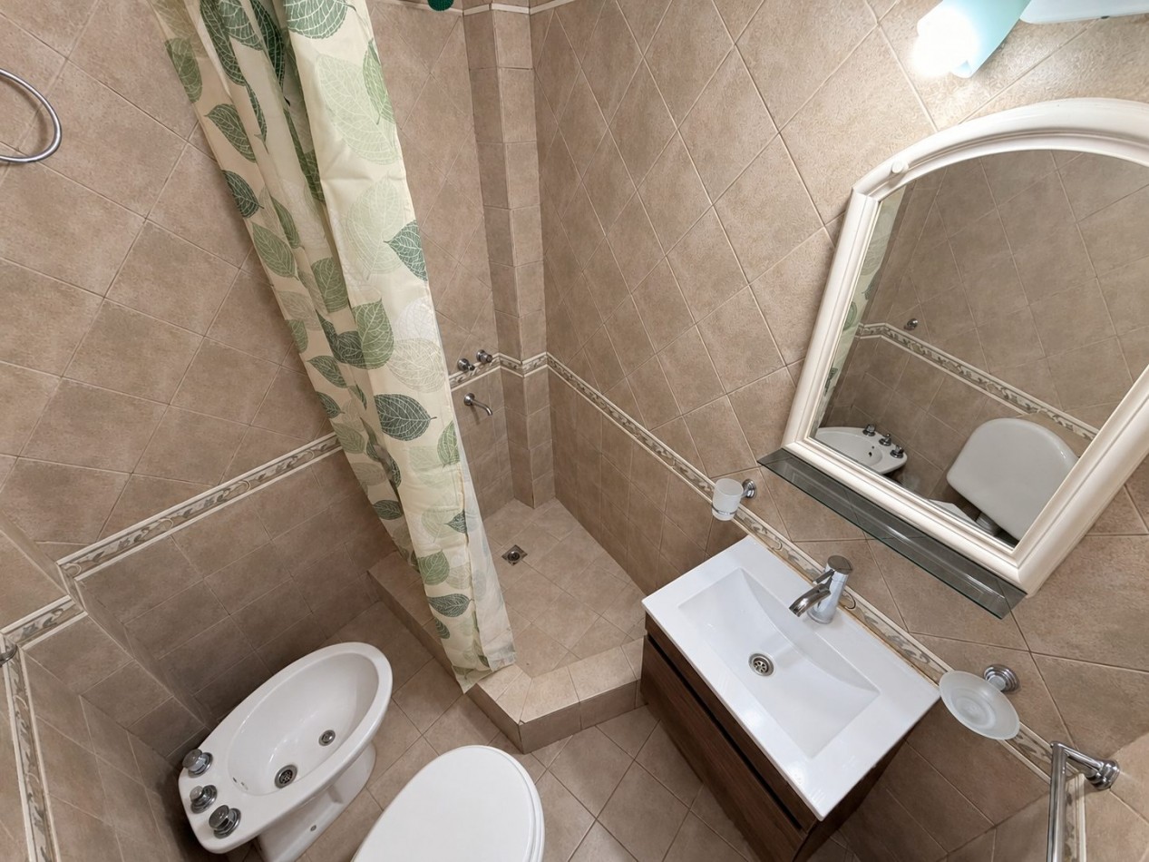 Departamento de 2 ambientes en alquiler en Moron Sur